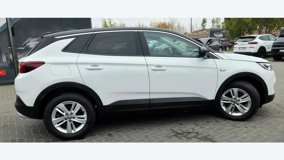 OPEL Grandland X -