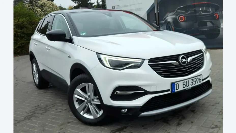 OPEL Grandland X -