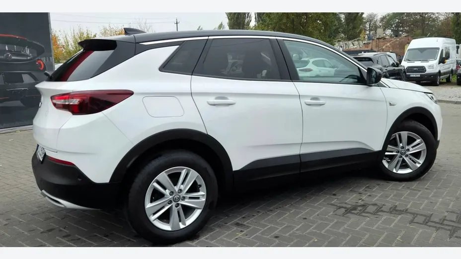 OPEL Grandland X -
