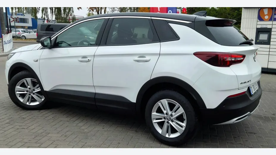 OPEL Grandland X -