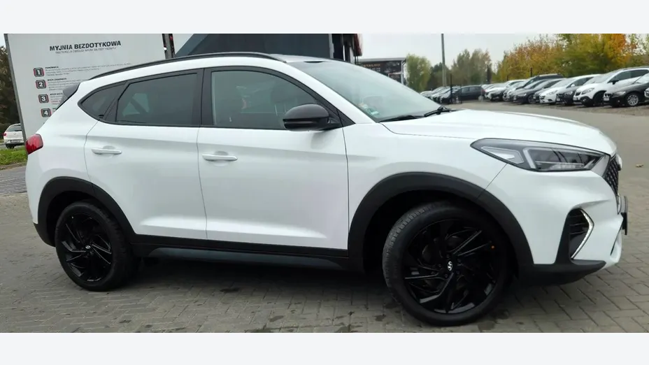 HYUNDAI Tucson -