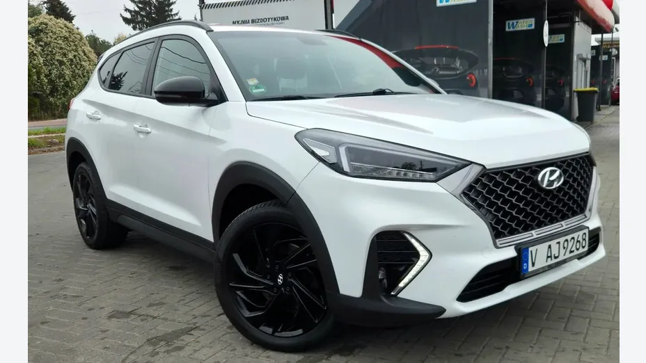 HYUNDAI Tucson -