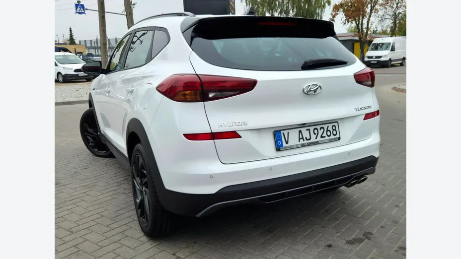 HYUNDAI Tucson -