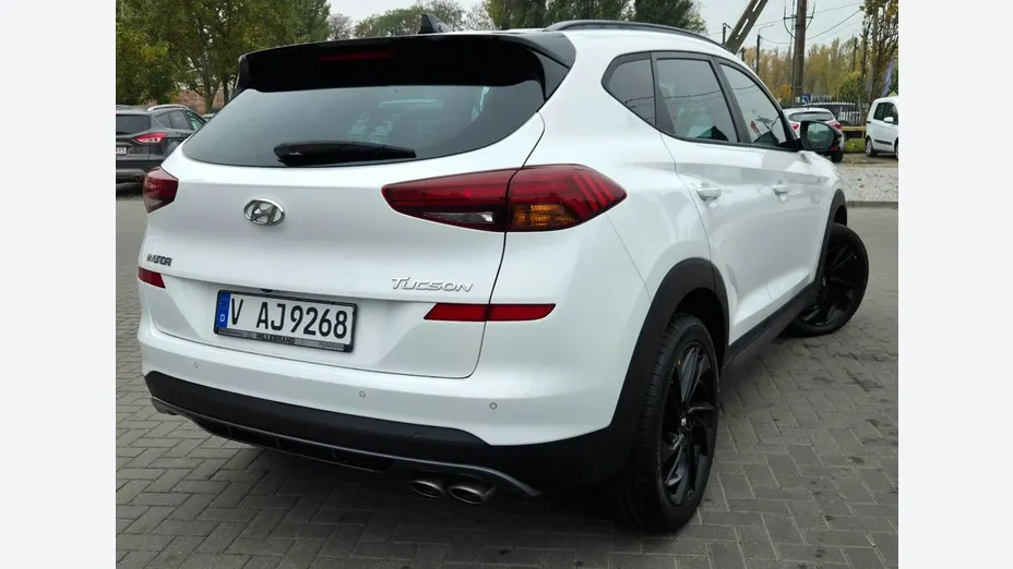 HYUNDAI Tucson -