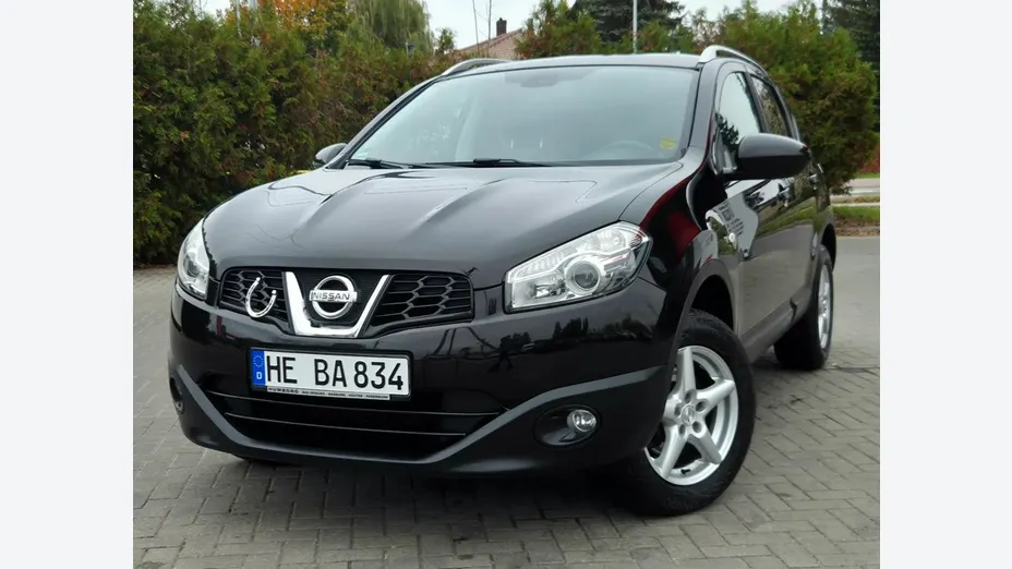 NISSAN Qashqai -