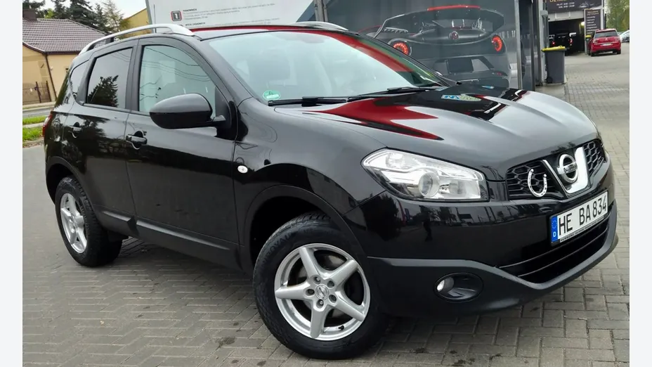 NISSAN Qashqai -