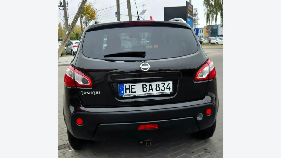NISSAN Qashqai -