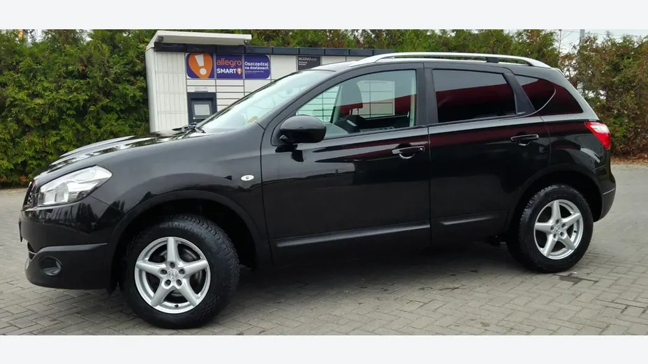 NISSAN Qashqai -