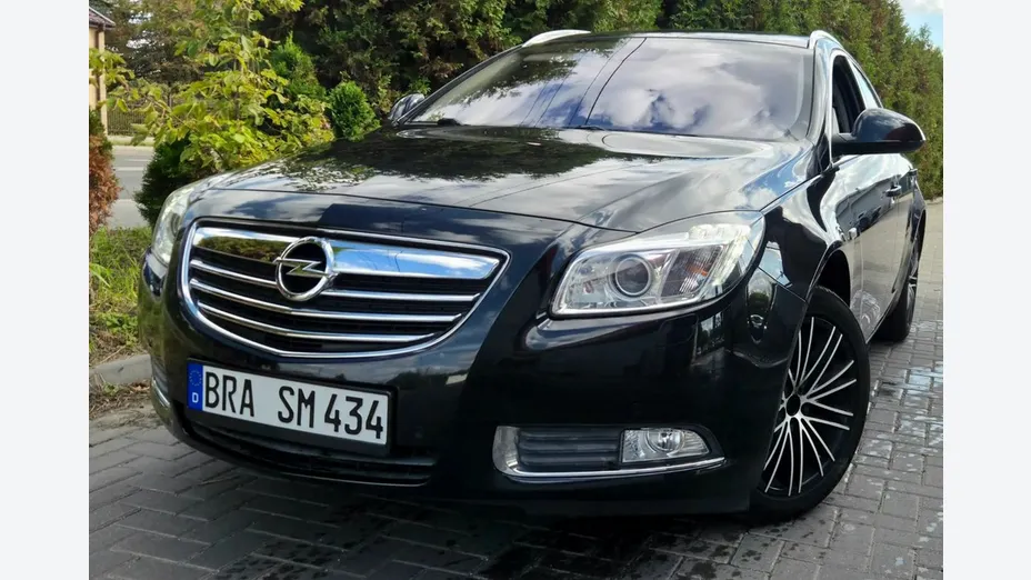 OPEL Insignia -