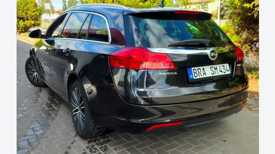 OPEL Insignia -