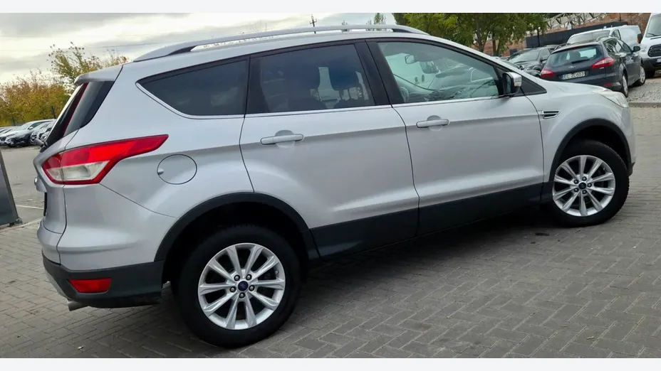 FORD Kuga -