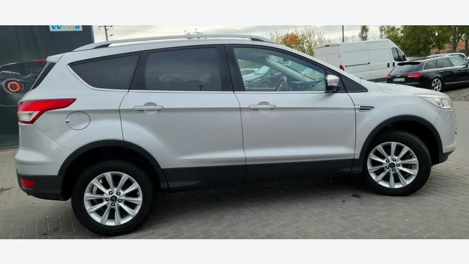 FORD Kuga -