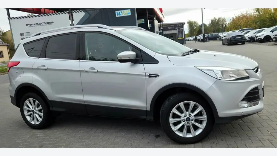 FORD Kuga -