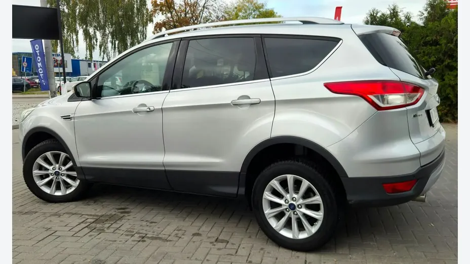 FORD Kuga -