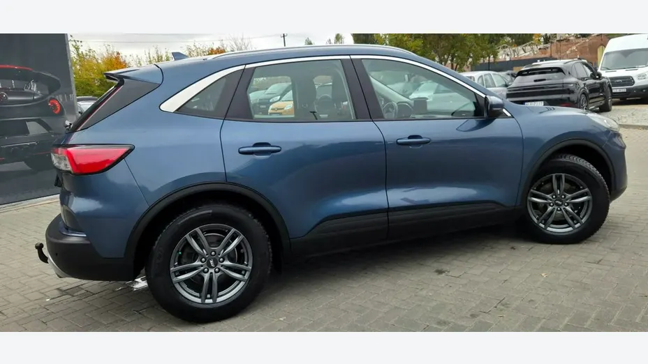 FORD Kuga -