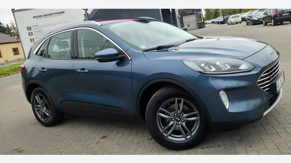 FORD Kuga -