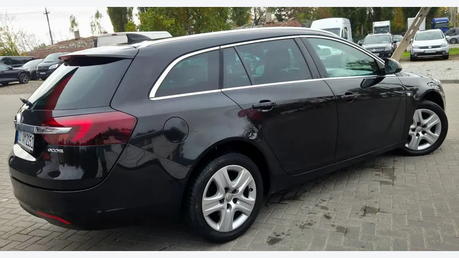 OPEL Insignia -