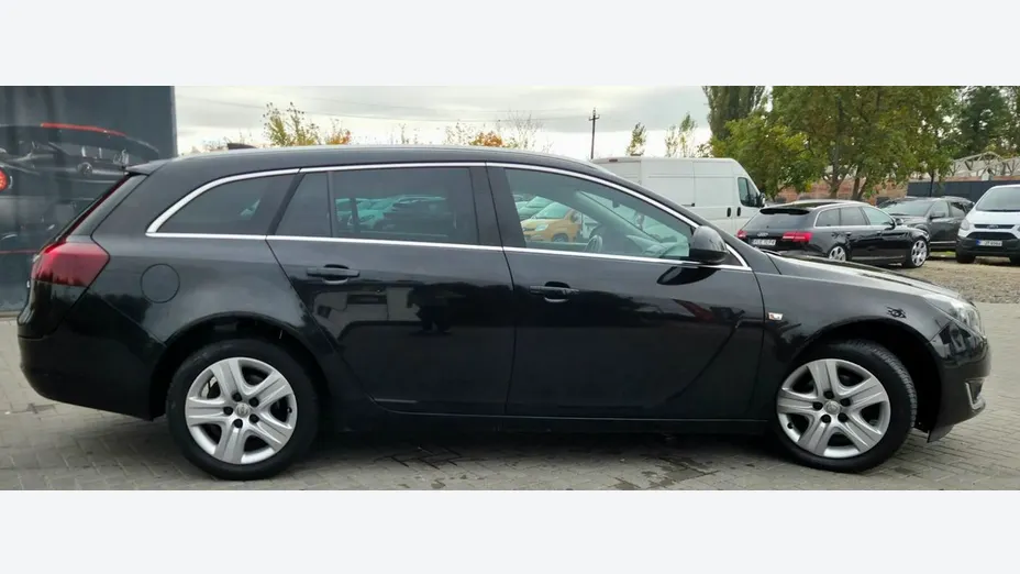 OPEL Insignia -