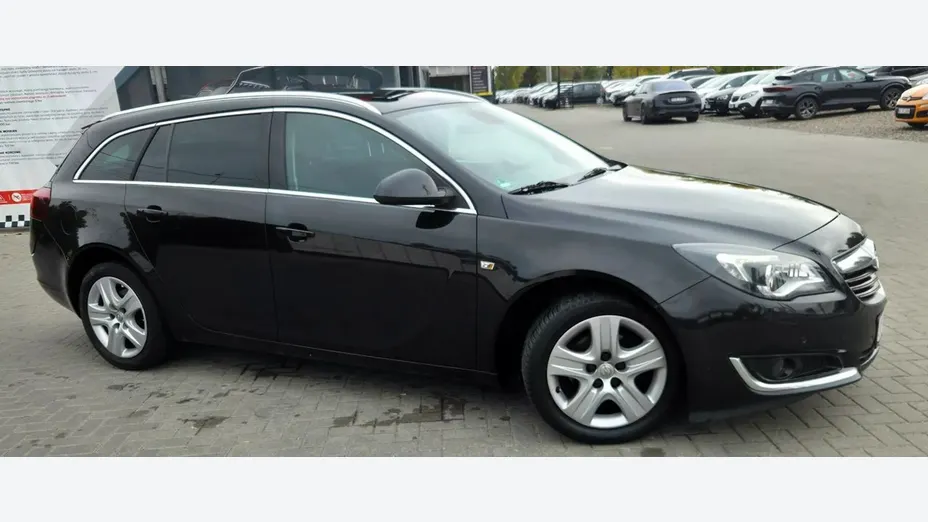 OPEL Insignia -