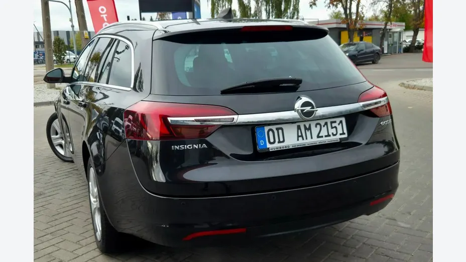 OPEL Insignia -