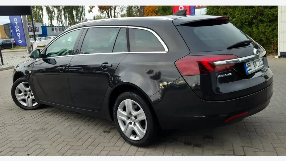 OPEL Insignia -