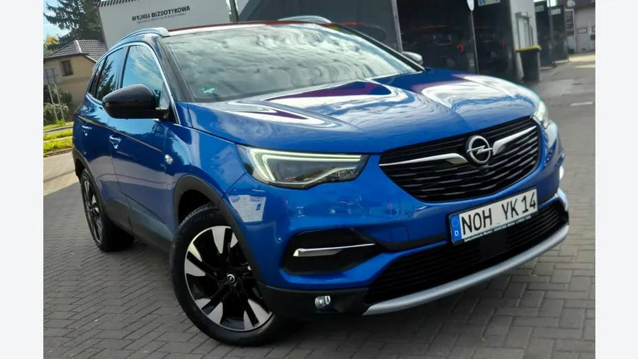 OPEL Grandland X -