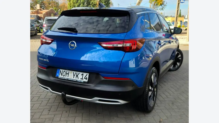 OPEL Grandland X -