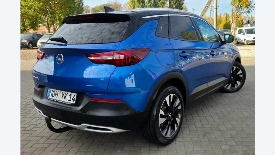 OPEL Grandland X -