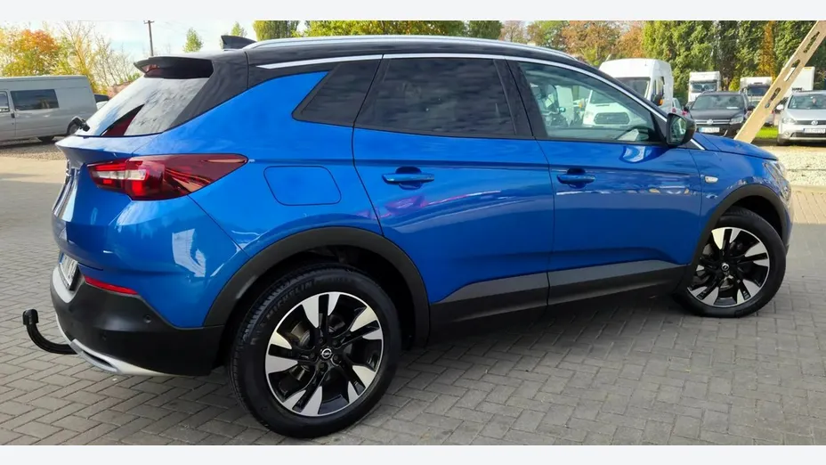 OPEL Grandland X -