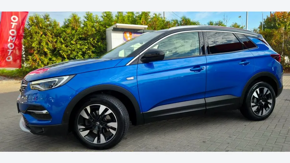 OPEL Grandland X -