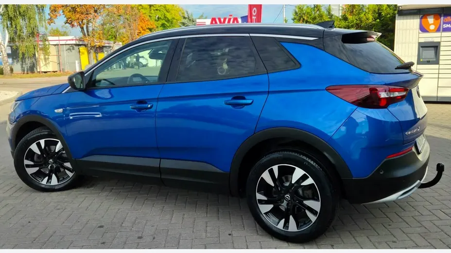 OPEL Grandland X -