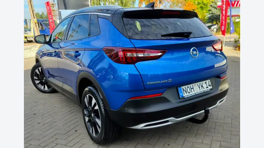 OPEL Grandland X -