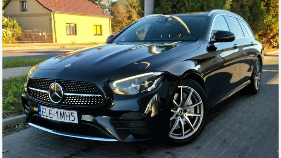 MERCEDES-BENZ E Klasa -