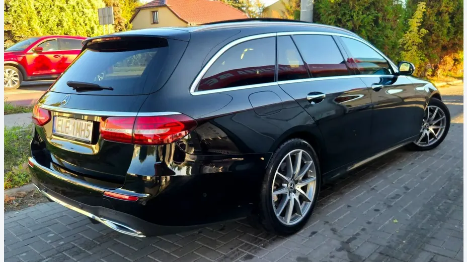 MERCEDES-BENZ E Klasa -