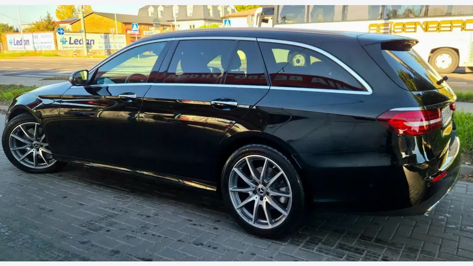 MERCEDES-BENZ E Klasa -