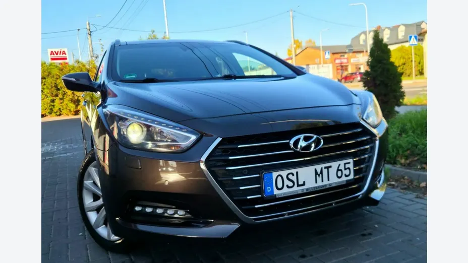HYUNDAI i40 -
