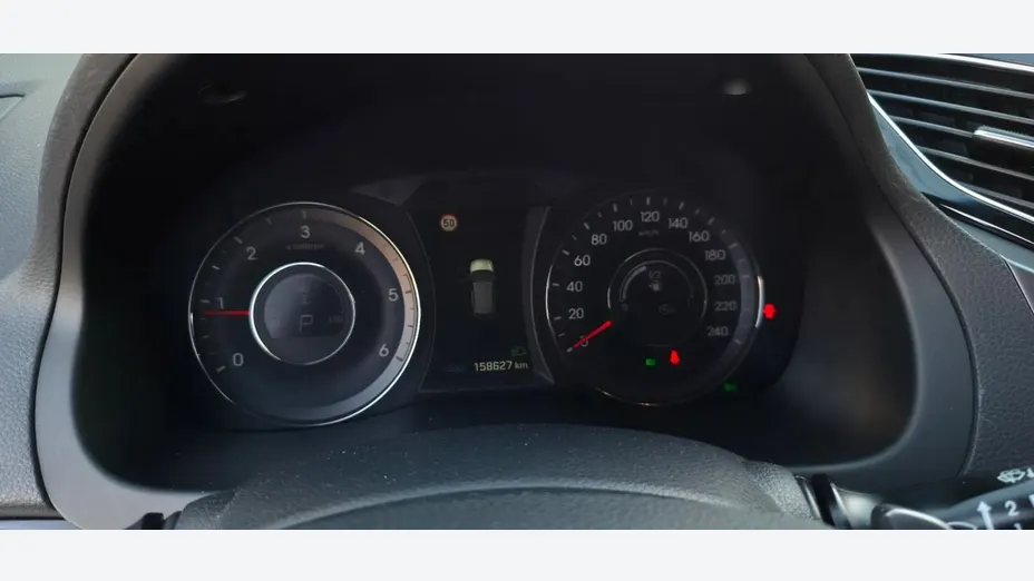 HYUNDAI i40 -