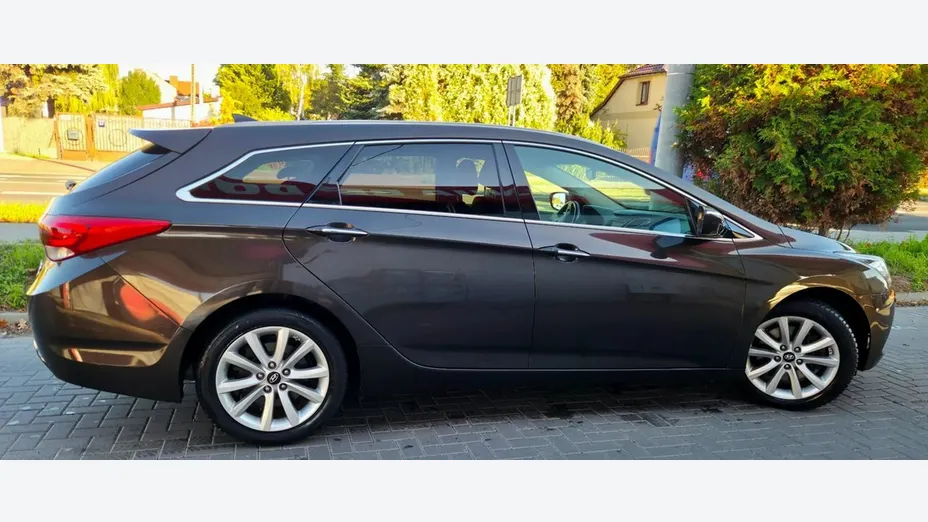 HYUNDAI i40 -