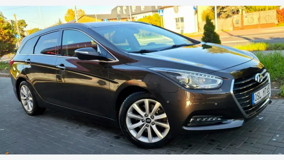 HYUNDAI i40 -