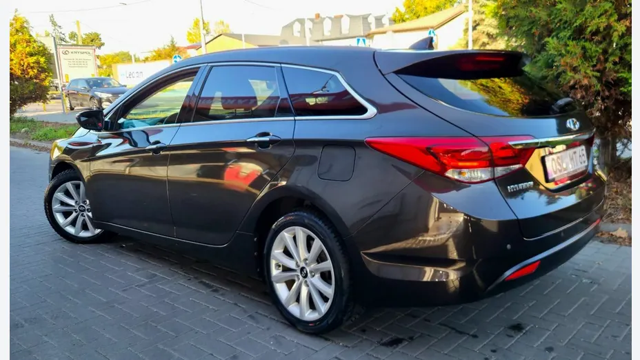 HYUNDAI i40 -