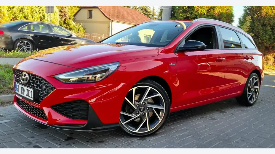 HYUNDAI i30 -