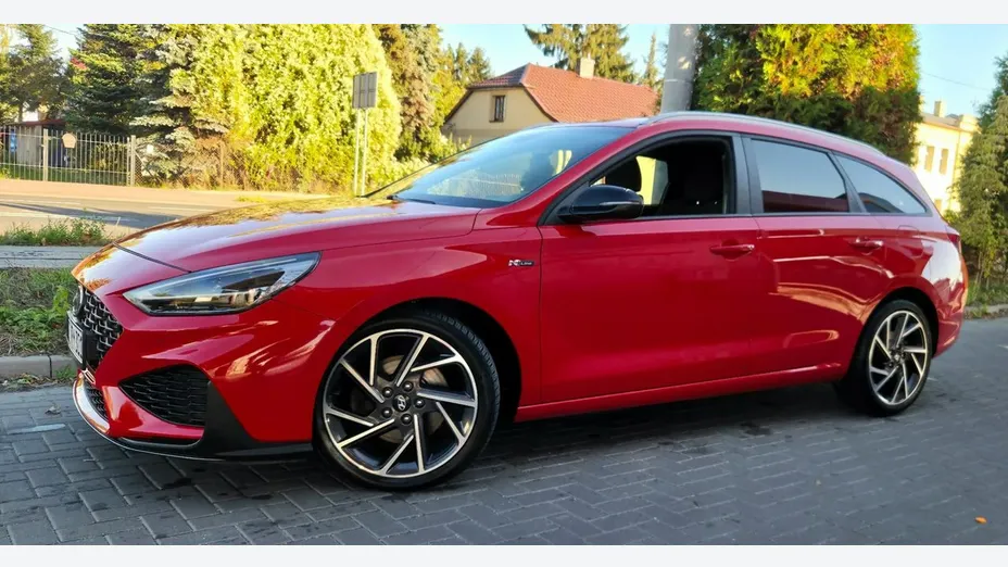 HYUNDAI i30 -