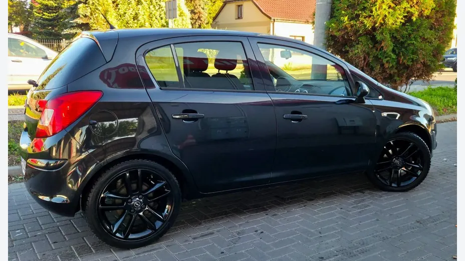 OPEL Corsa -