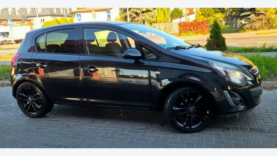 OPEL Corsa -