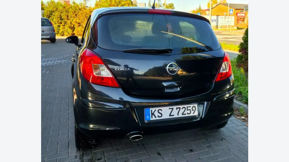 OPEL Corsa -