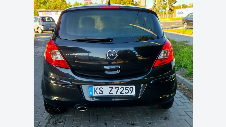 OPEL Corsa -