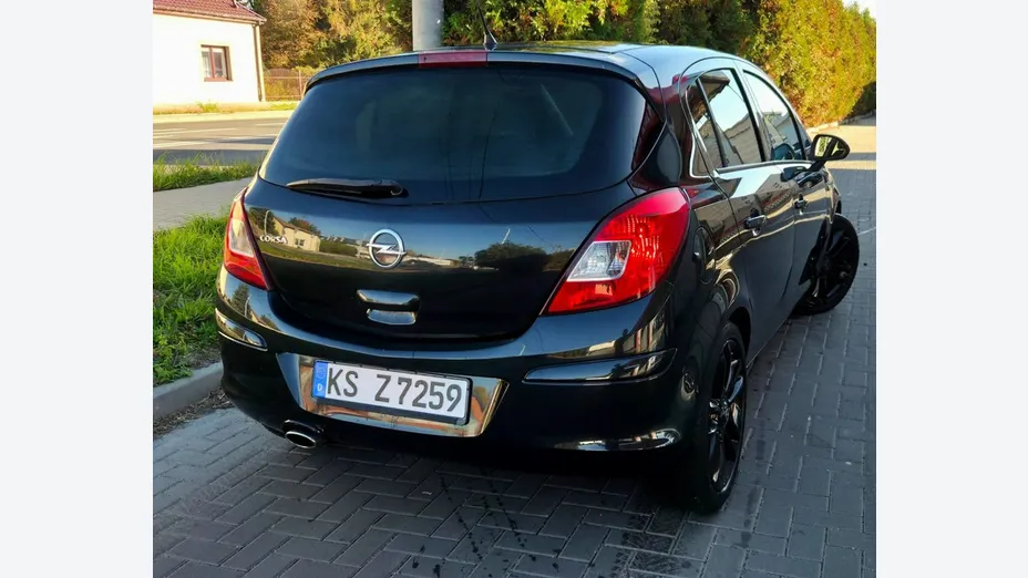 OPEL Corsa -