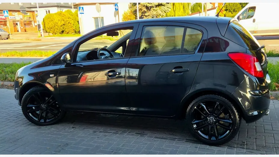 OPEL Corsa -