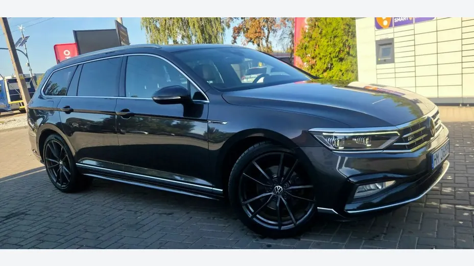 VOLKSWAGEN Passat -