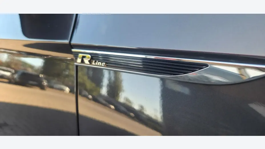 VOLKSWAGEN Passat -